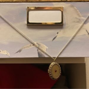 Taylor Swift “We’ll Run” locket necklace